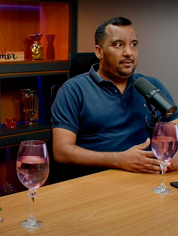 Edhu Naran em Podcasts - Massagem Tântrica - Naran Terapias - Goiânia